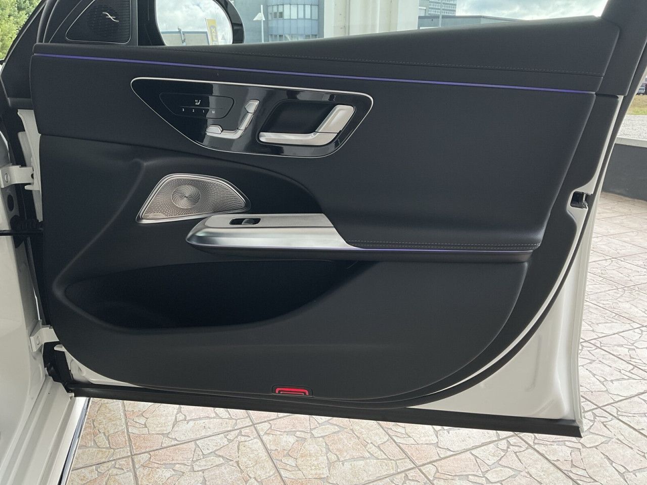 Mercedes-Benz E-Klasse – Bild 23