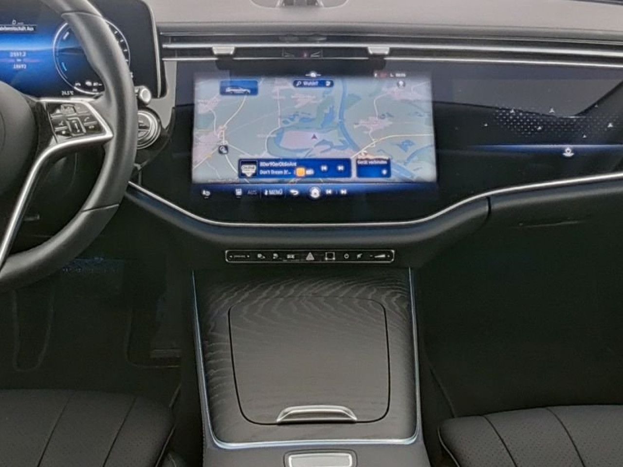 Mercedes-Benz E-Klasse – Bild 11