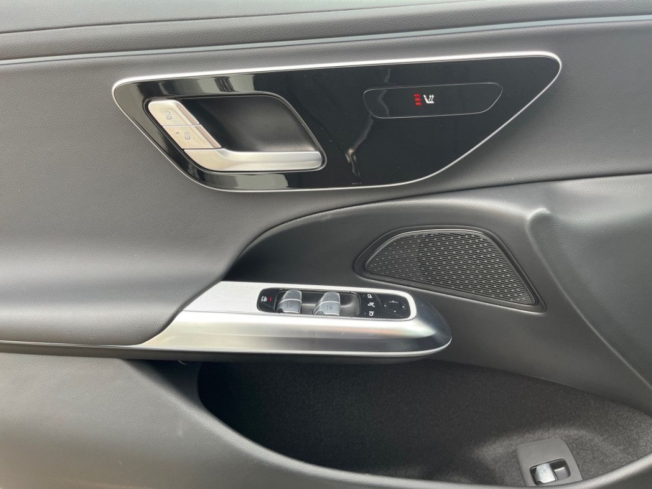 Mercedes-Benz E-Klasse – Bild 6