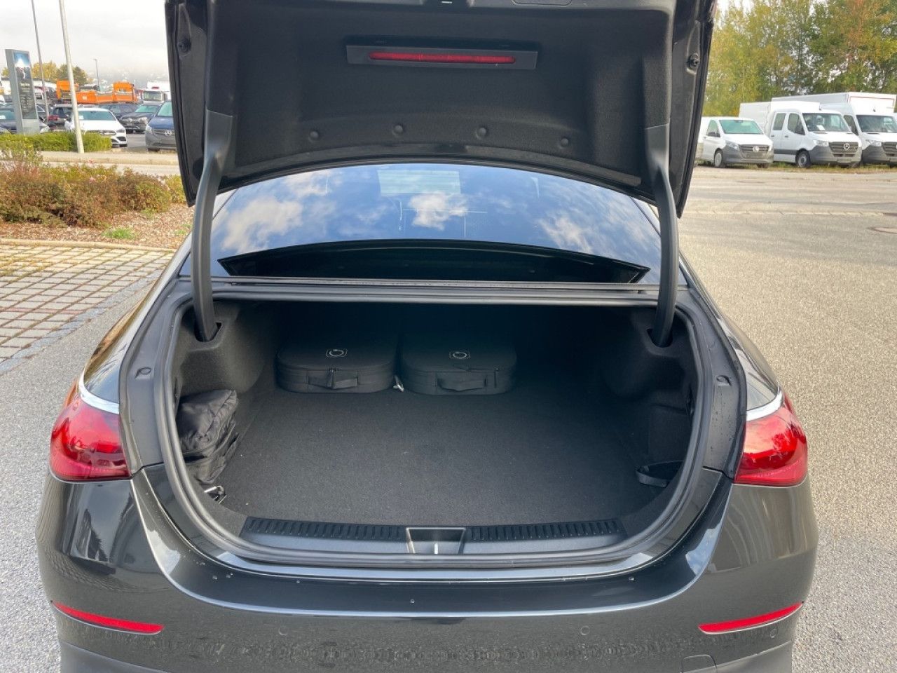 Mercedes-Benz E-Klasse – Bild 15
