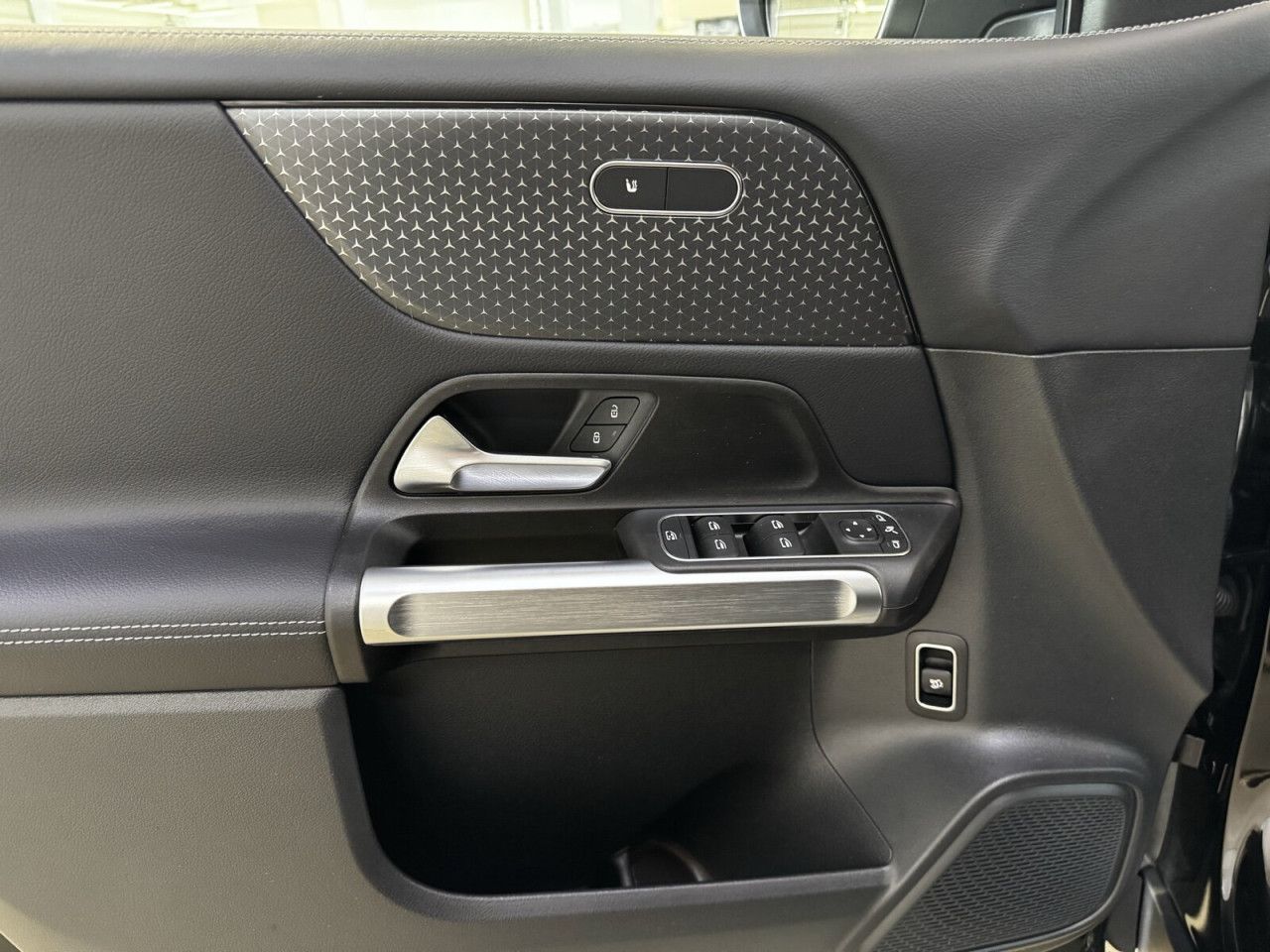 Mercedes-Benz GLB – Bild 14