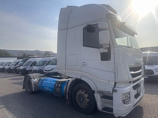 Vehicle image 3 / 20