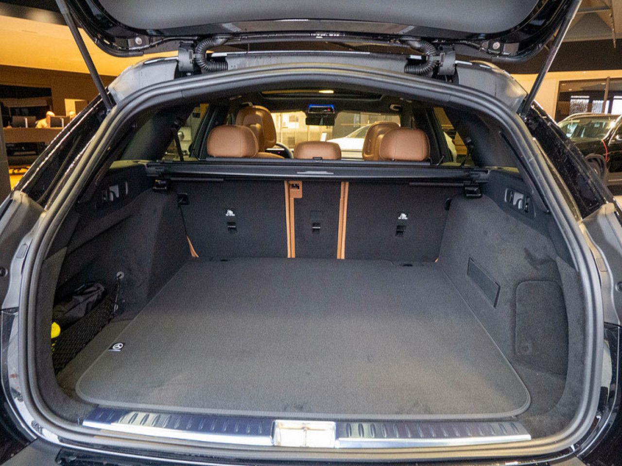 Mercedes-Benz E-Klasse – Bild 11