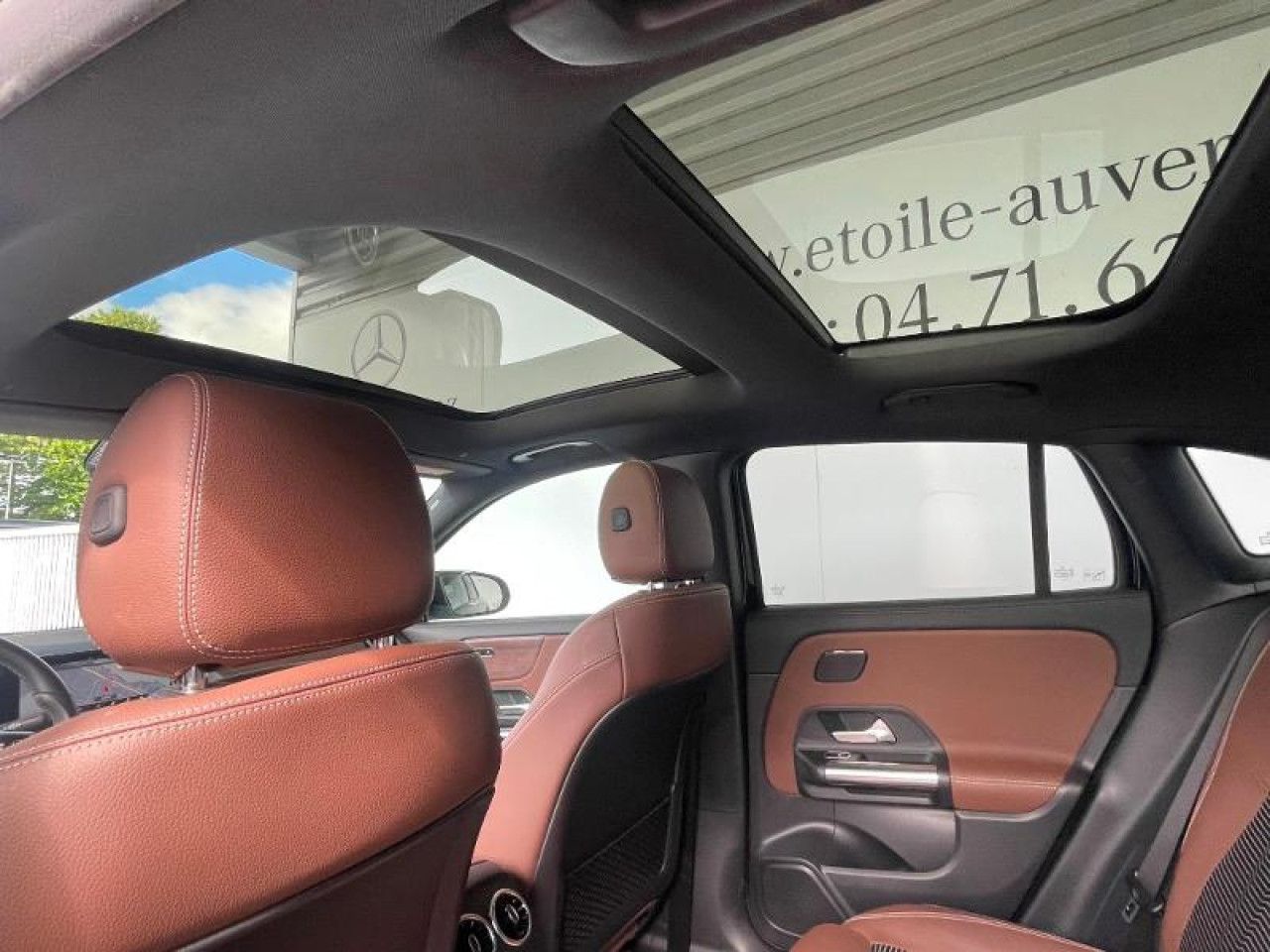 Photo du v&eacute;hicule 17 / 18