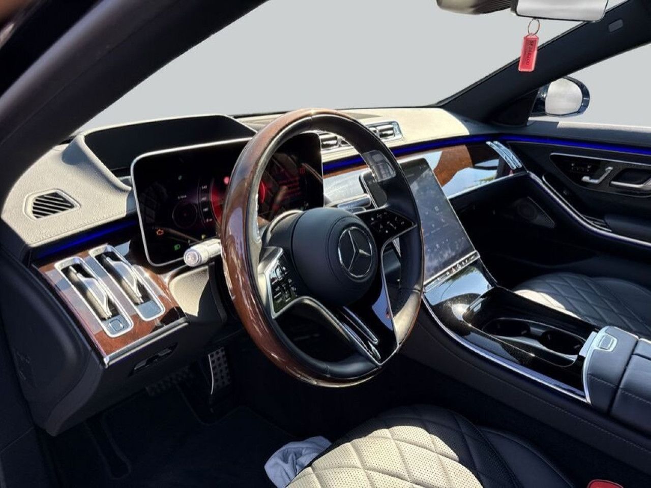 Mercedes-Benz S-Klasse – Bild 9