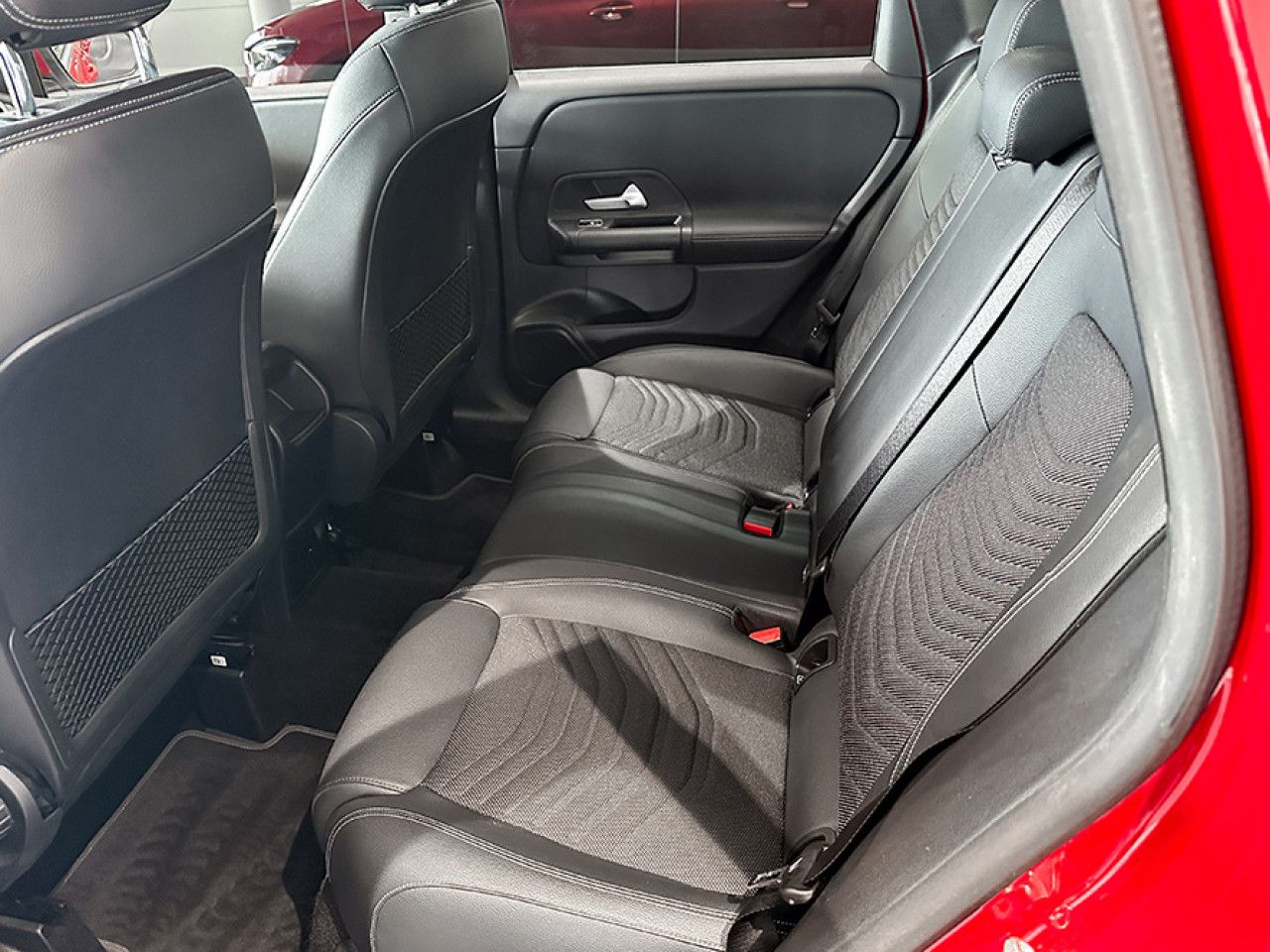 Fahrzeugbild 14 / 17