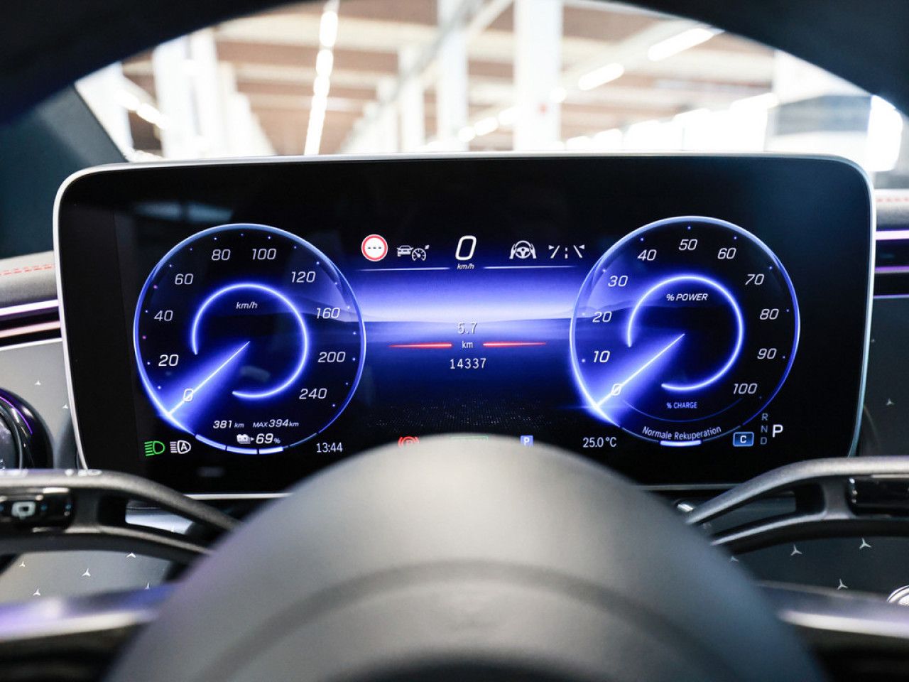 Mercedes-Benz EQE – Bild 17