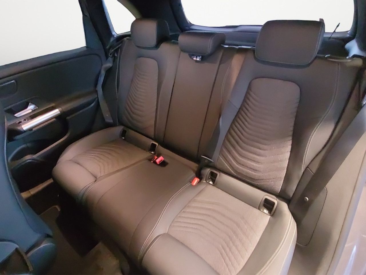 Fahrzeugbild 18 / 25