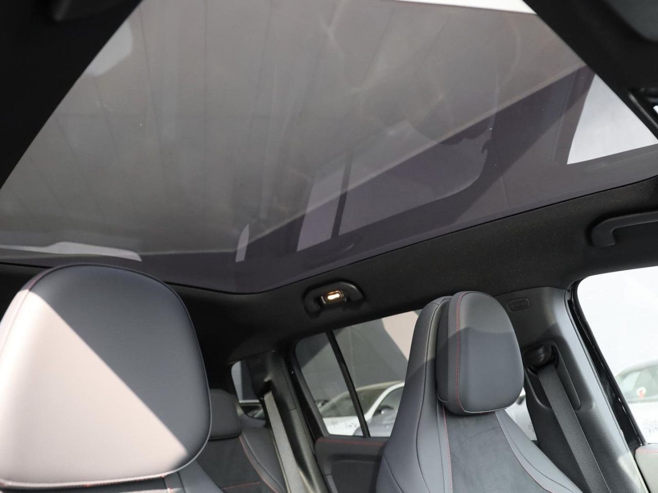 Mercedes-Benz GLB – Bild 13