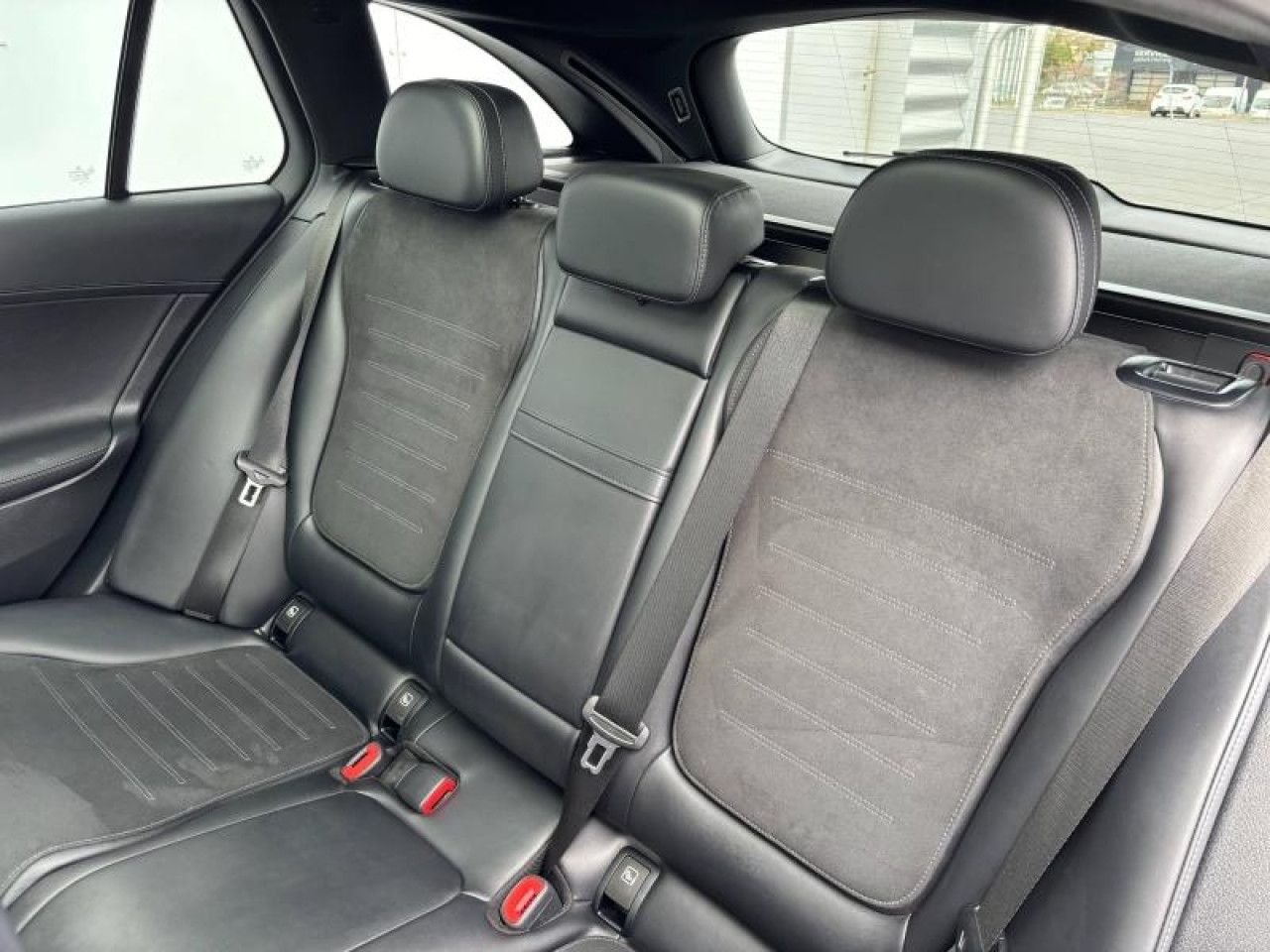 Photo du v&eacute;hicule 11 / 15