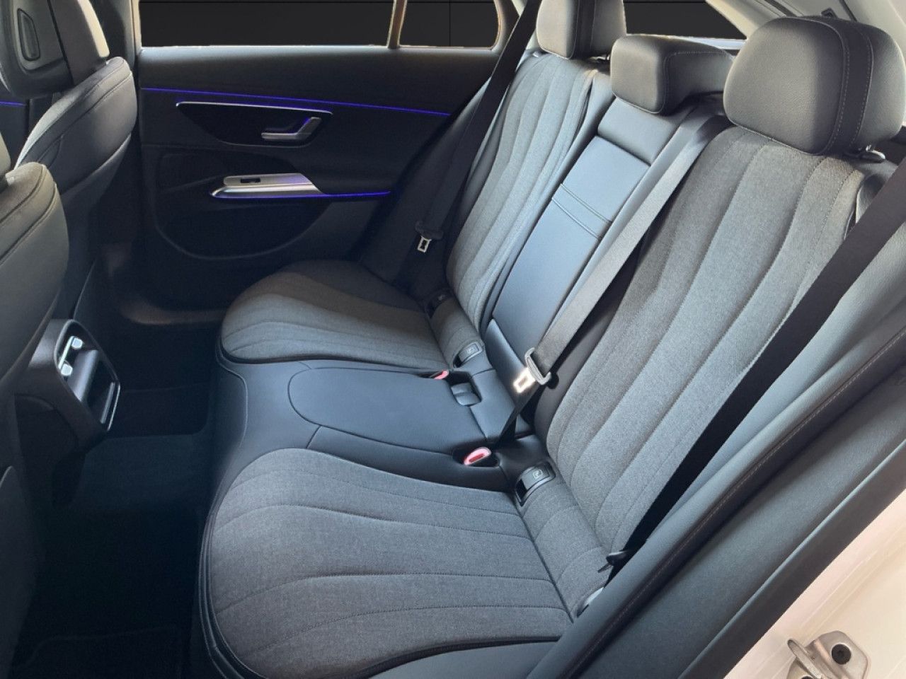 Mercedes-Benz E-Klasse – Bild 13