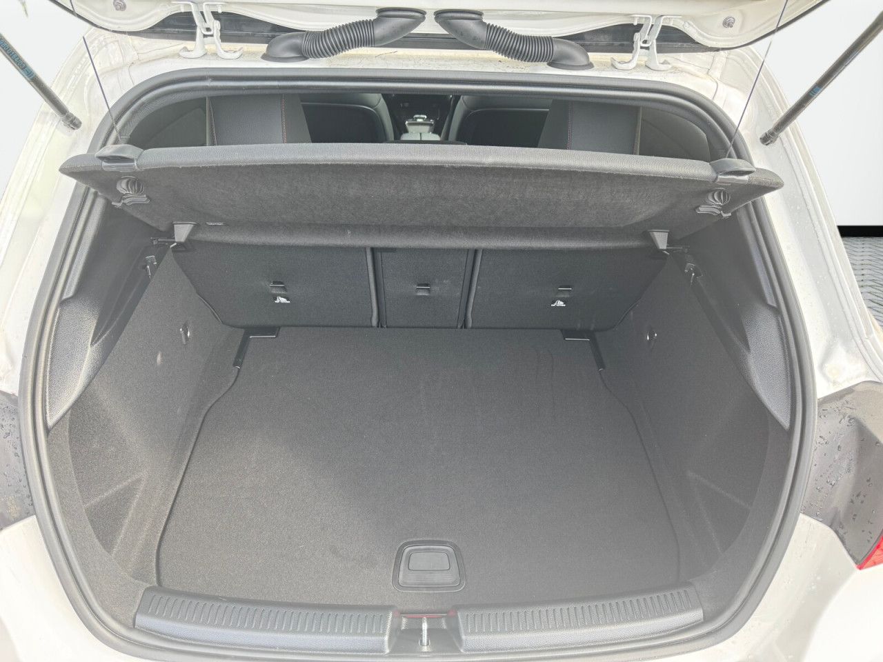 Zdjęcie pojazdu 16 / 23