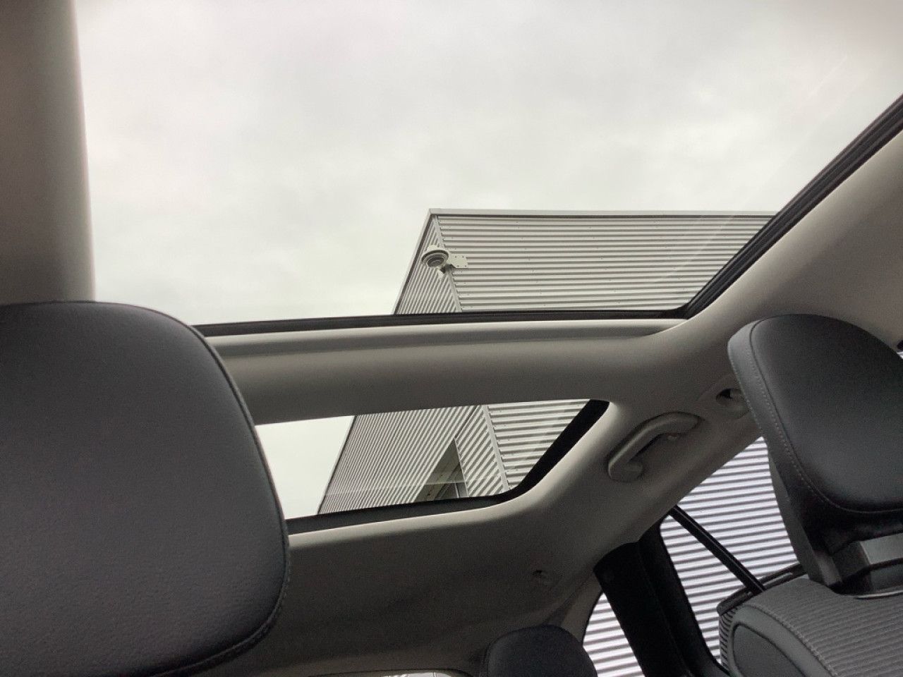 Mercedes-Benz C-Klasse – Bild 18