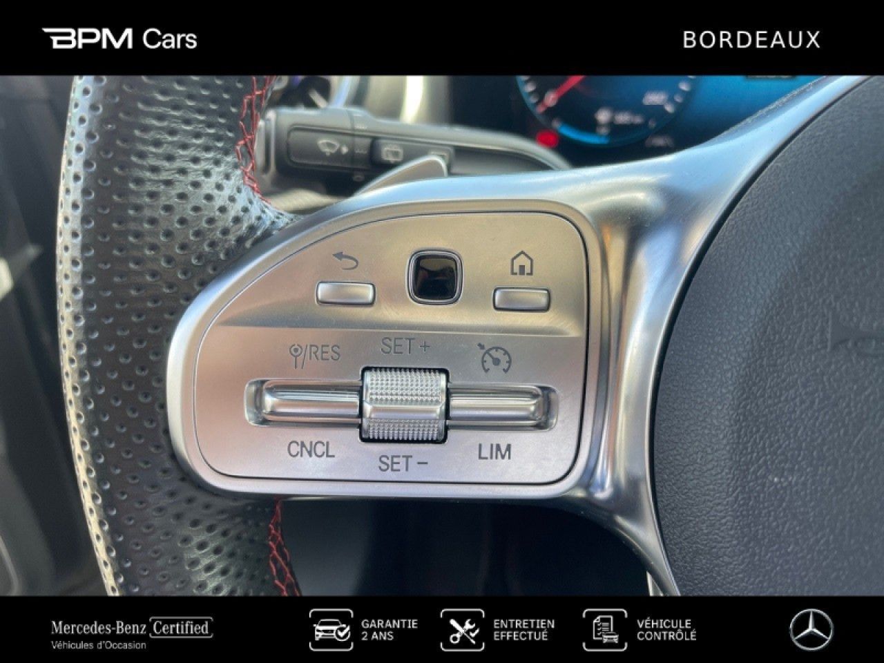 Photo du v&eacute;hicule 16 / 18