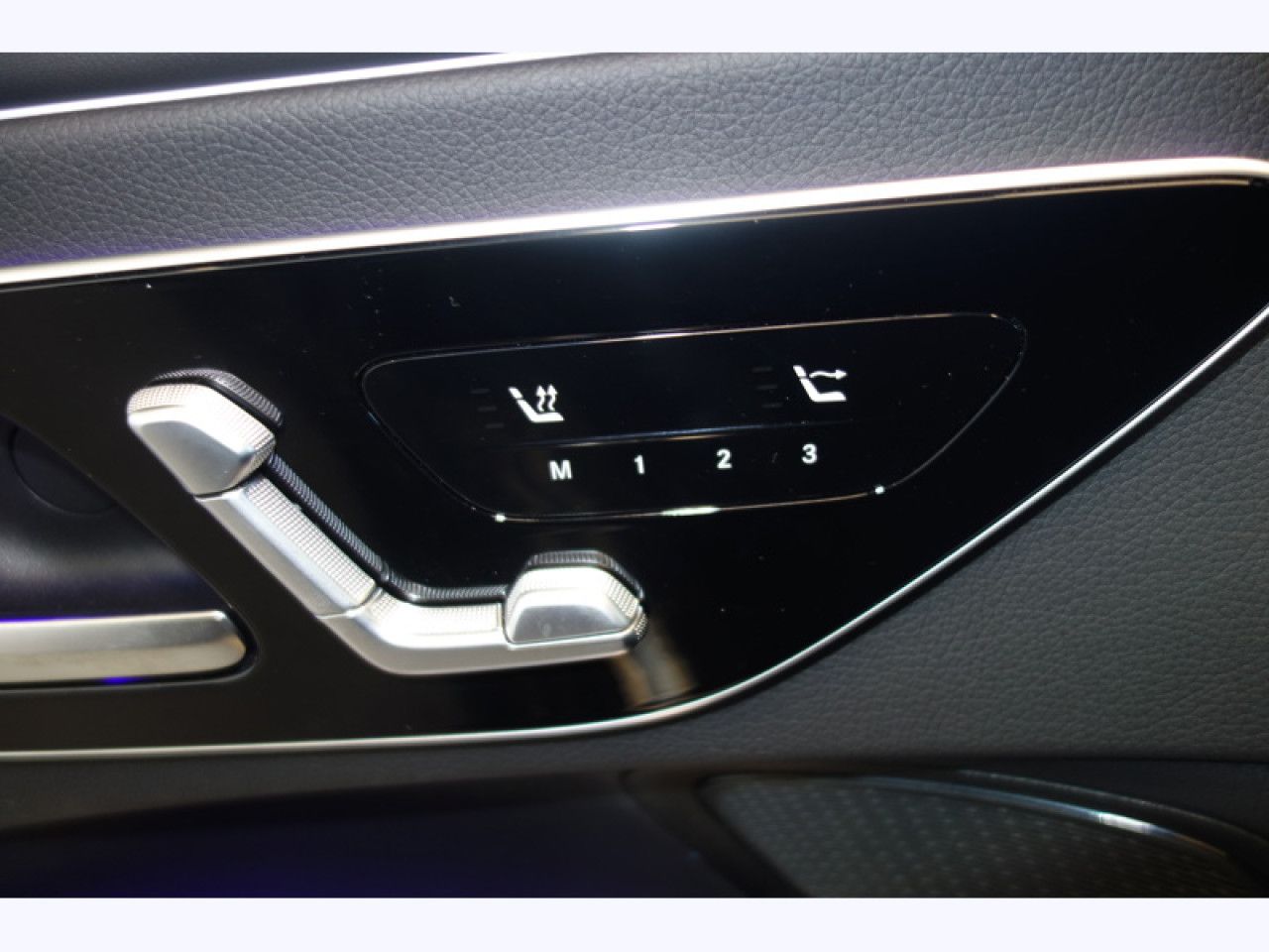 Photo du v&eacute;hicule 15 / 18