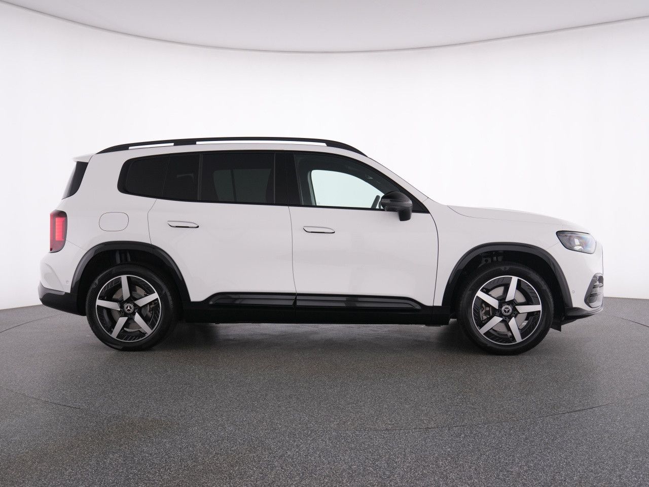 Mercedes-Benz GLB – Bild 11