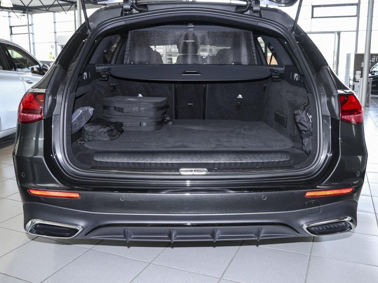Mercedes-Benz E-Klasse – Bild 10