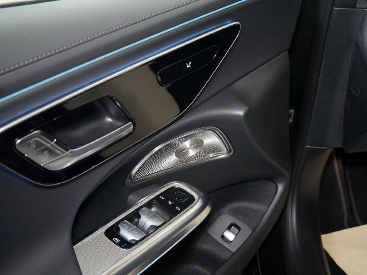 Mercedes-Benz E-Klasse – Bild 12