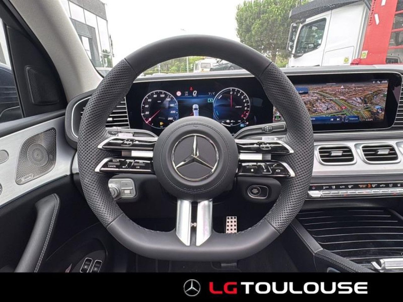 Photo du v&eacute;hicule 14 / 18