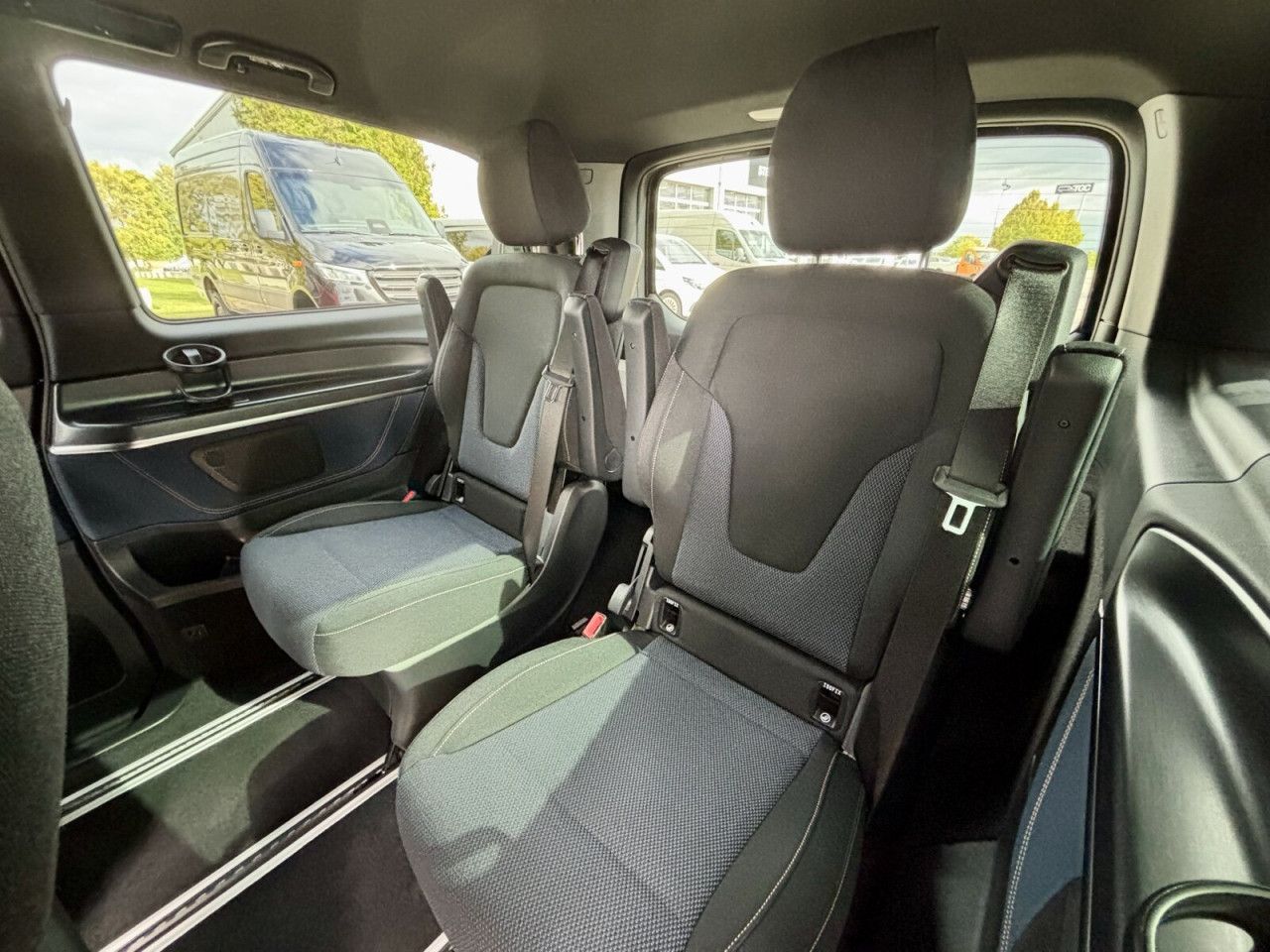 Mercedes-Benz EQV – Bild 16