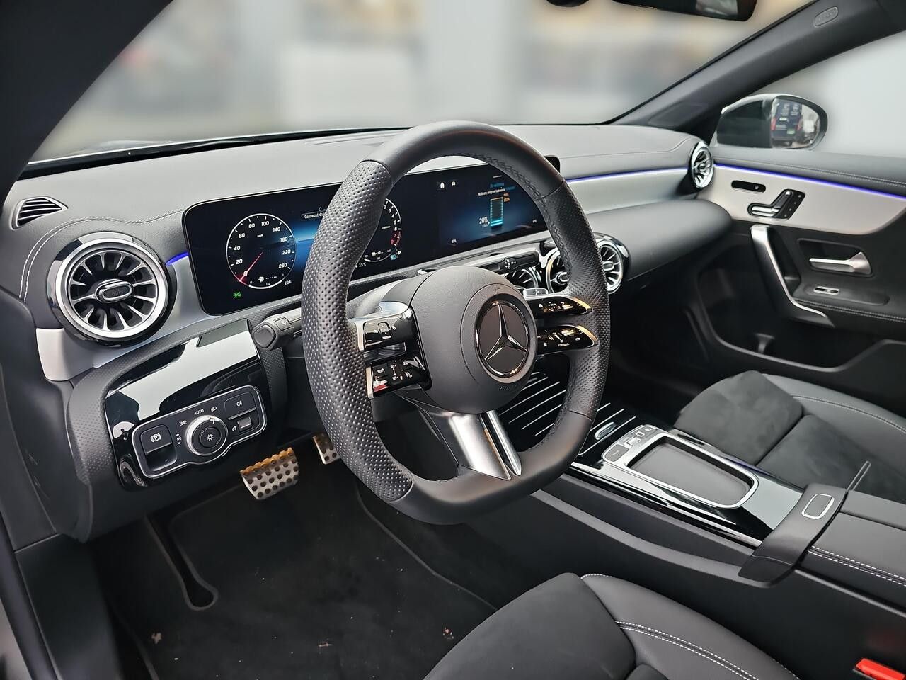 Zdjęcie pojazdu 17 / 21