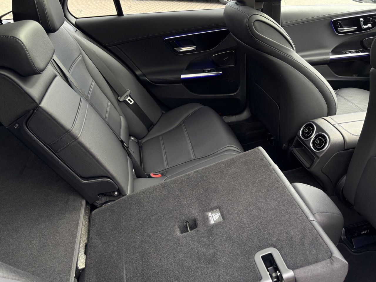 Mercedes-Benz C-Klasse – Bild 9
