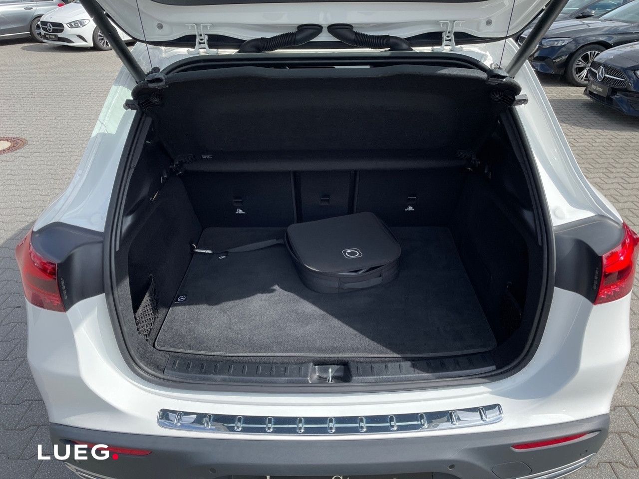 Mercedes-Benz EQA – Bild 15