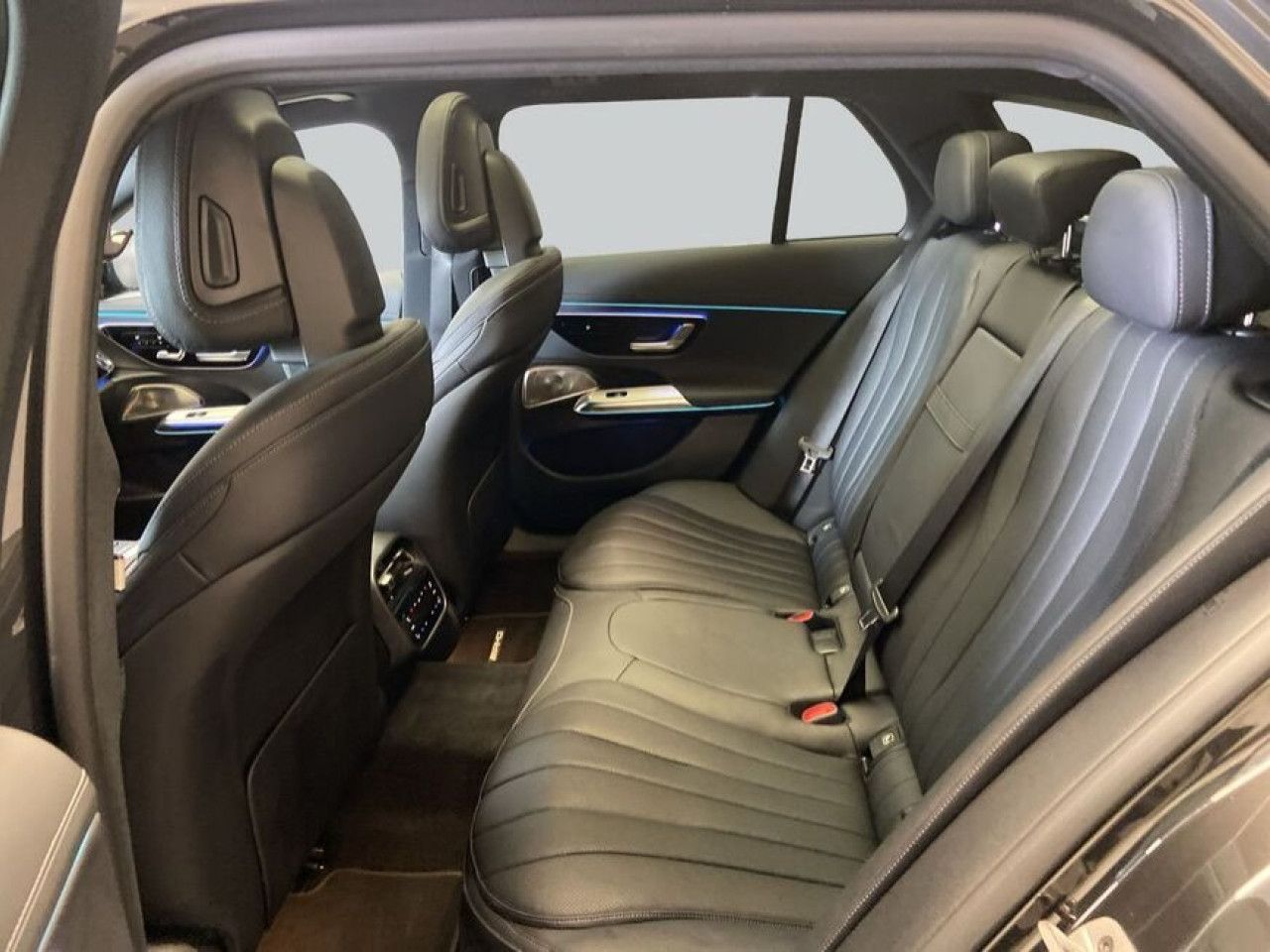 Mercedes-Benz E-Klasse – Bild 11