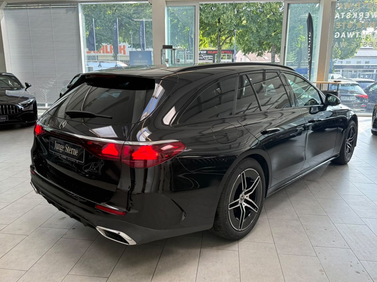 Mercedes-Benz E-Klasse – Bild 14