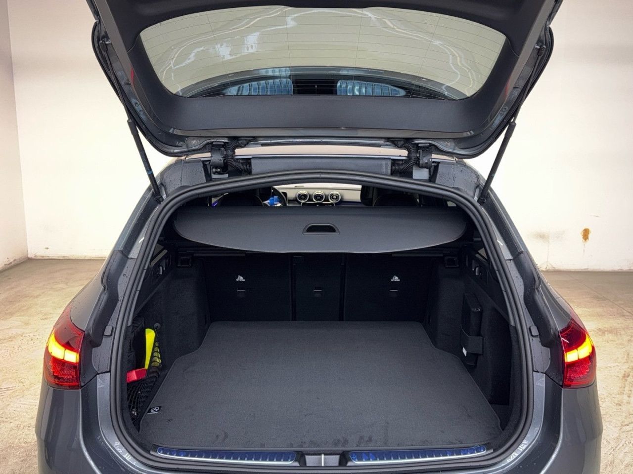 Mercedes-Benz C-Klasse – Bild 14