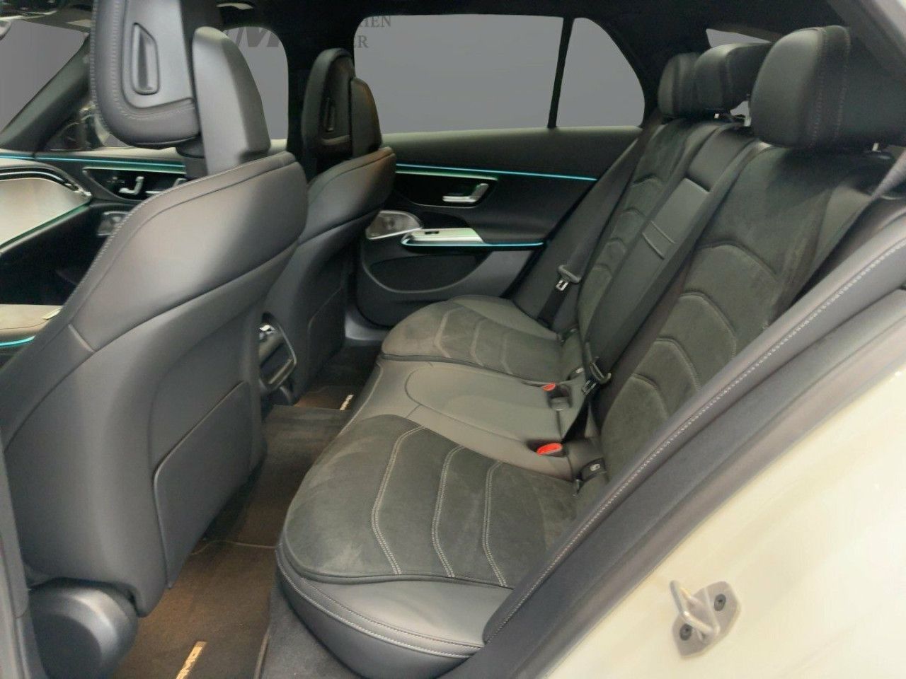 Mercedes-Benz E-Klasse – Bild 7