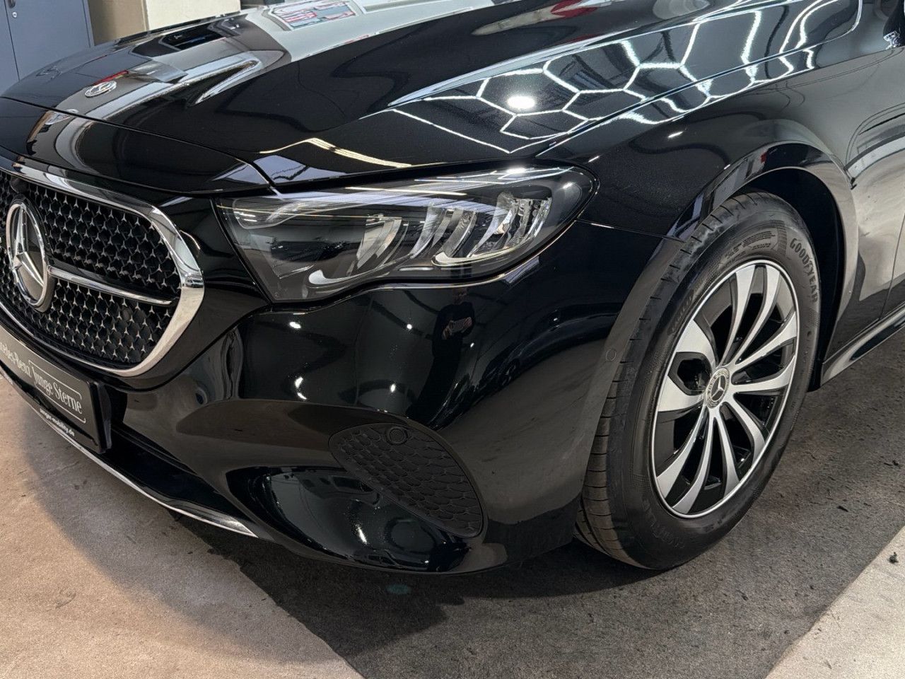 Mercedes-Benz E-Klasse – Bild 11