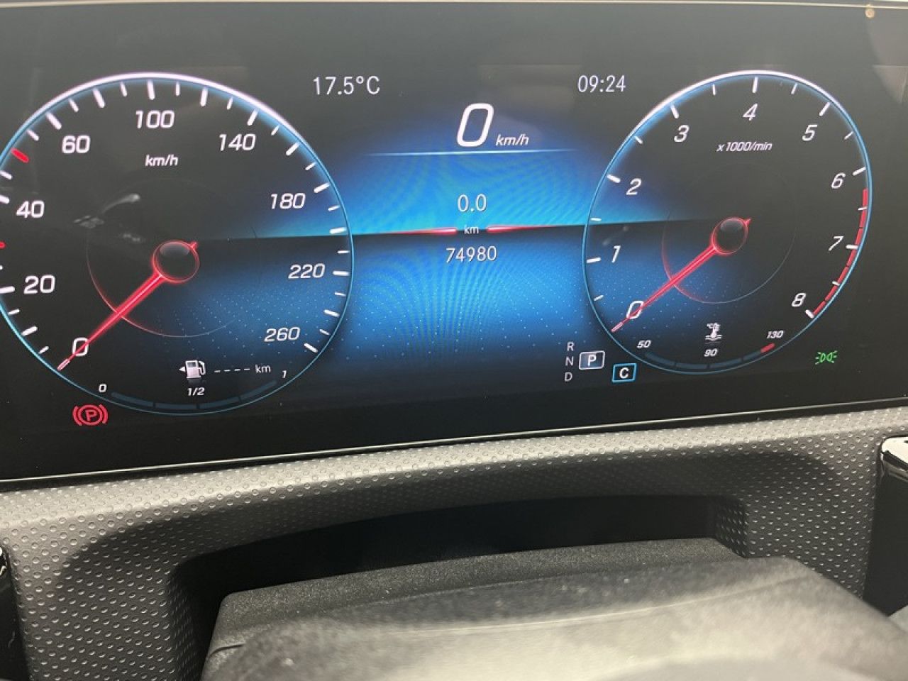 Photo du véhicule 18 / 18