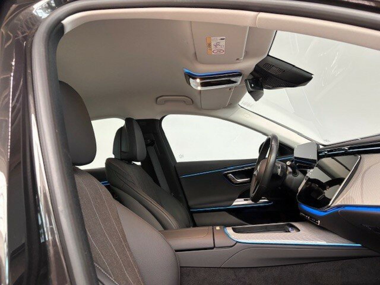 Mercedes-Benz E-Klasse – Bild 20