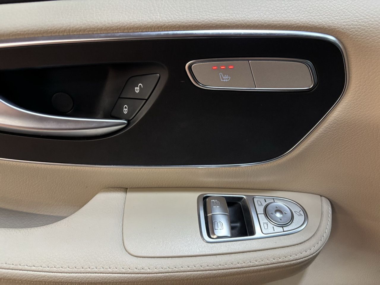 Fahrzeugbild 17 / 28