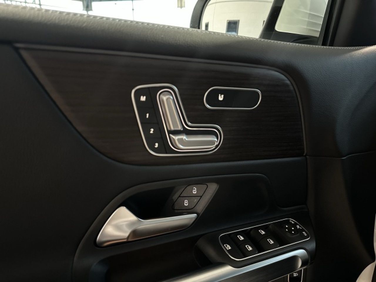 Mercedes-Benz GLB – Bild 12