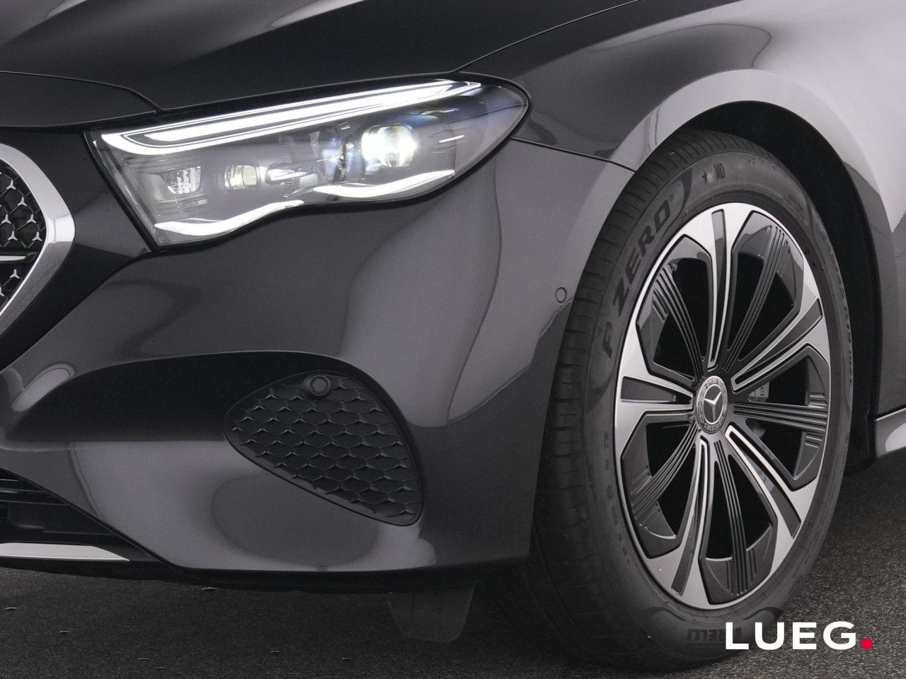 Mercedes-Benz E-Klasse – Bild 8