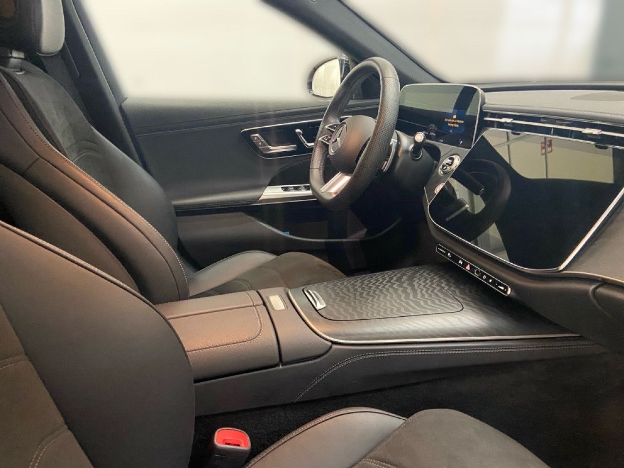 Mercedes-Benz E-Klasse – Bild 10
