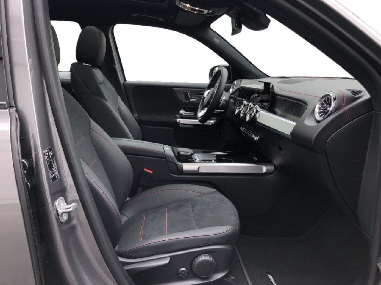 Mercedes-Benz EQB – Bild 3