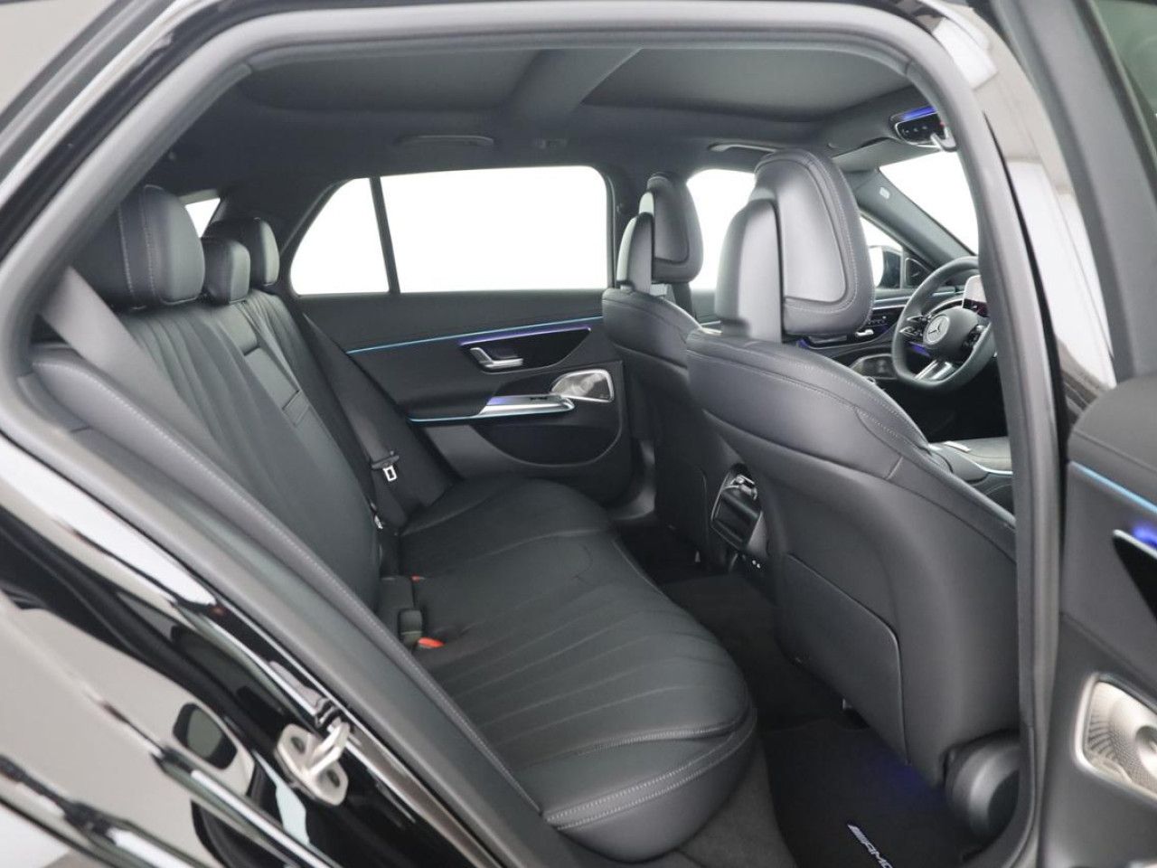 Mercedes-Benz E-Klasse – Bild 11