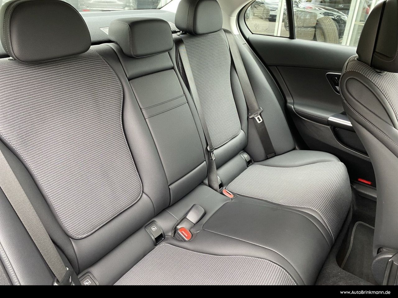 Mercedes-Benz C-Klasse – Bild 11