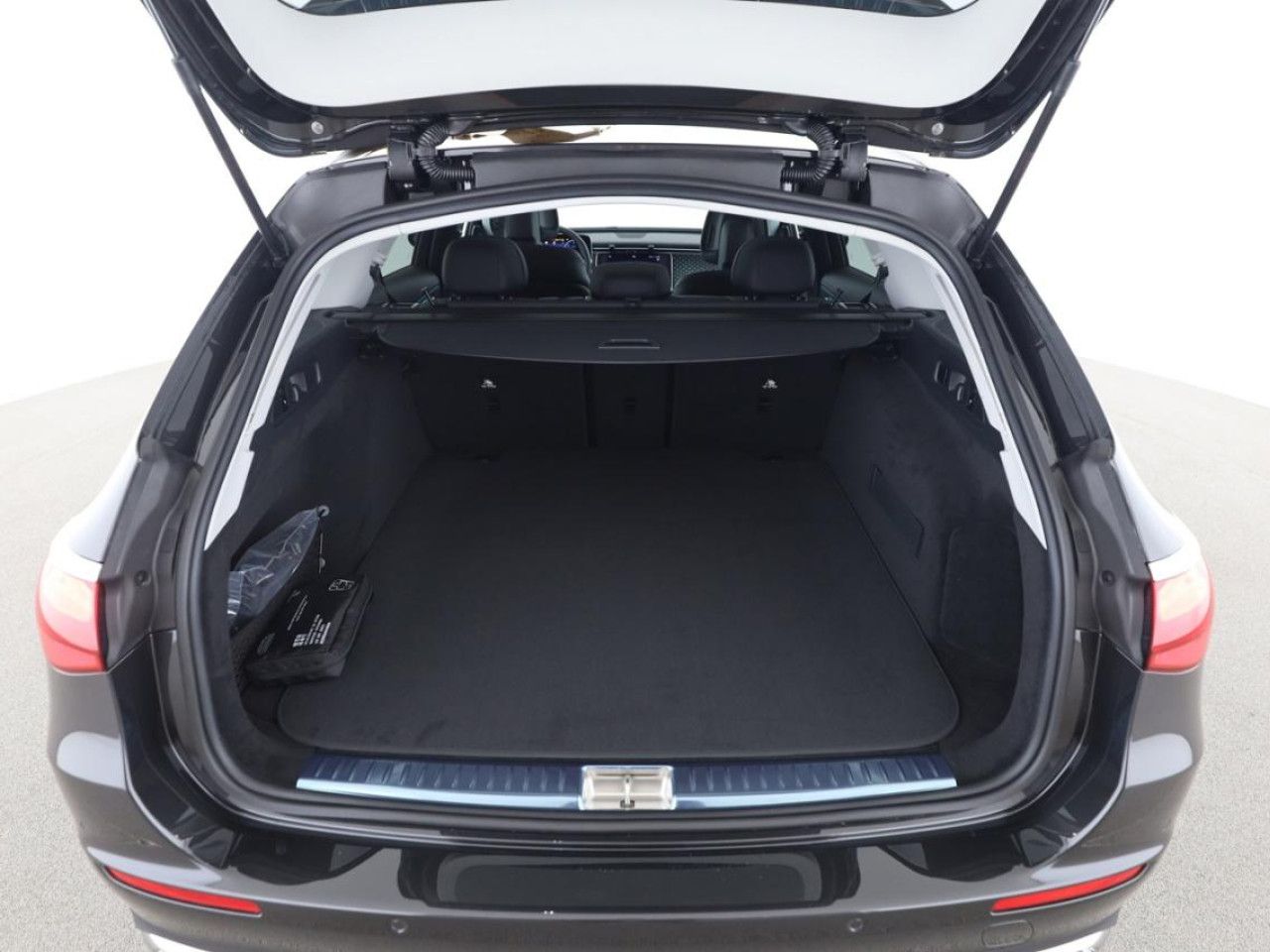 Mercedes-Benz E-Klasse – Bild 11