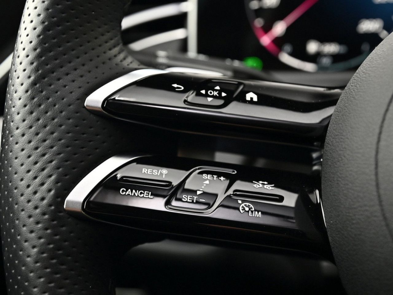 Mercedes-Benz E-Klasse – Bild 16