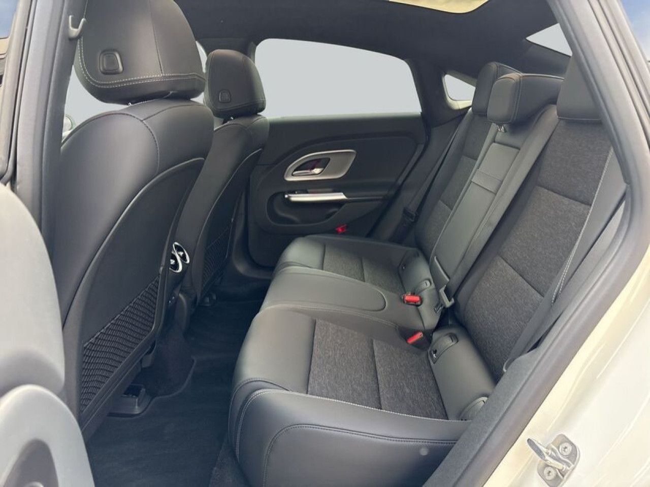 Mercedes-Benz CLA – Bild 12