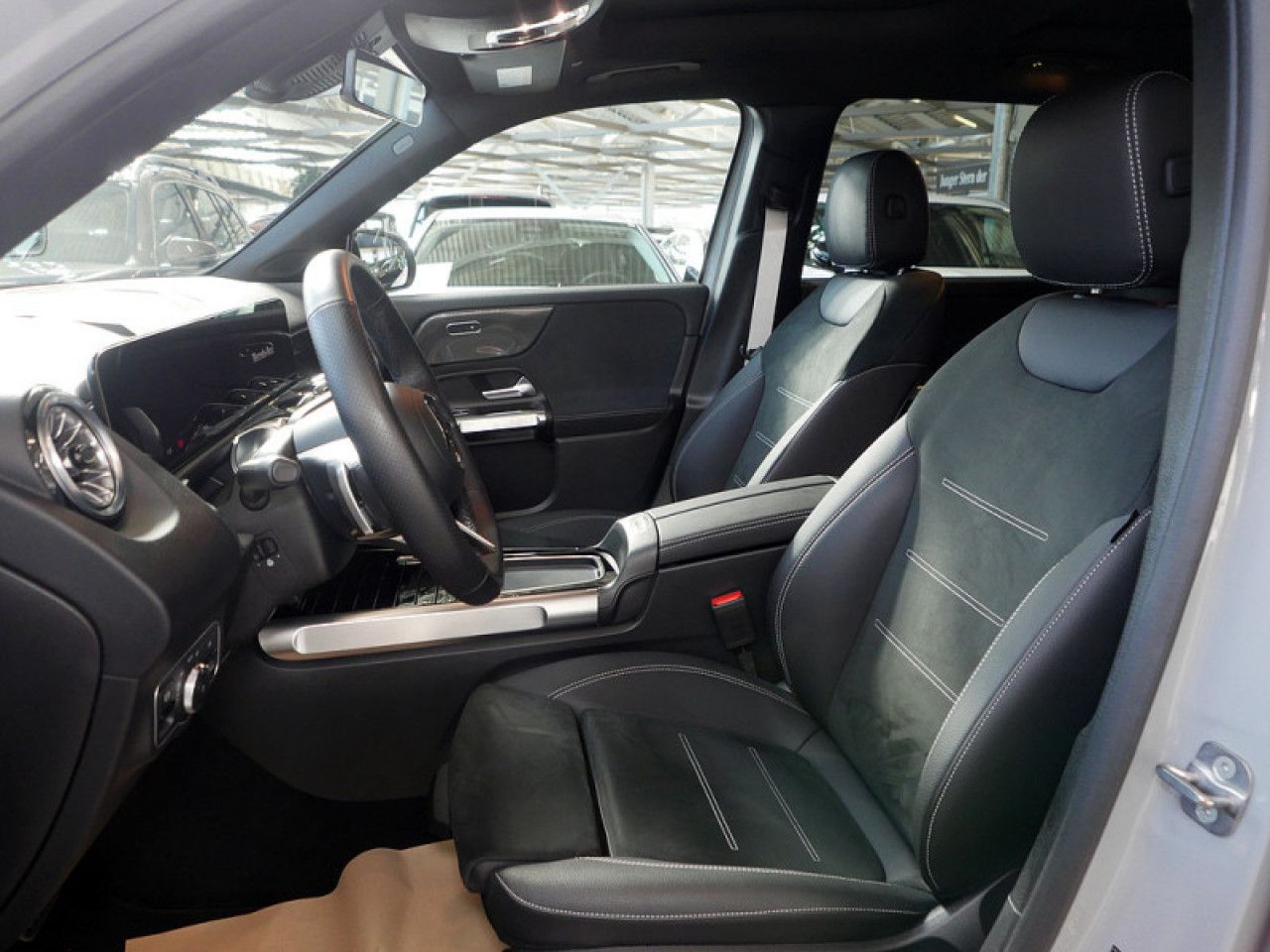 Mercedes-Benz GLB – Bild 15
