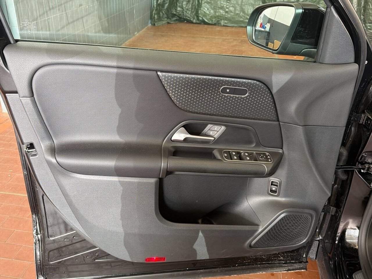 Mercedes-Benz GLB – Bild 14
