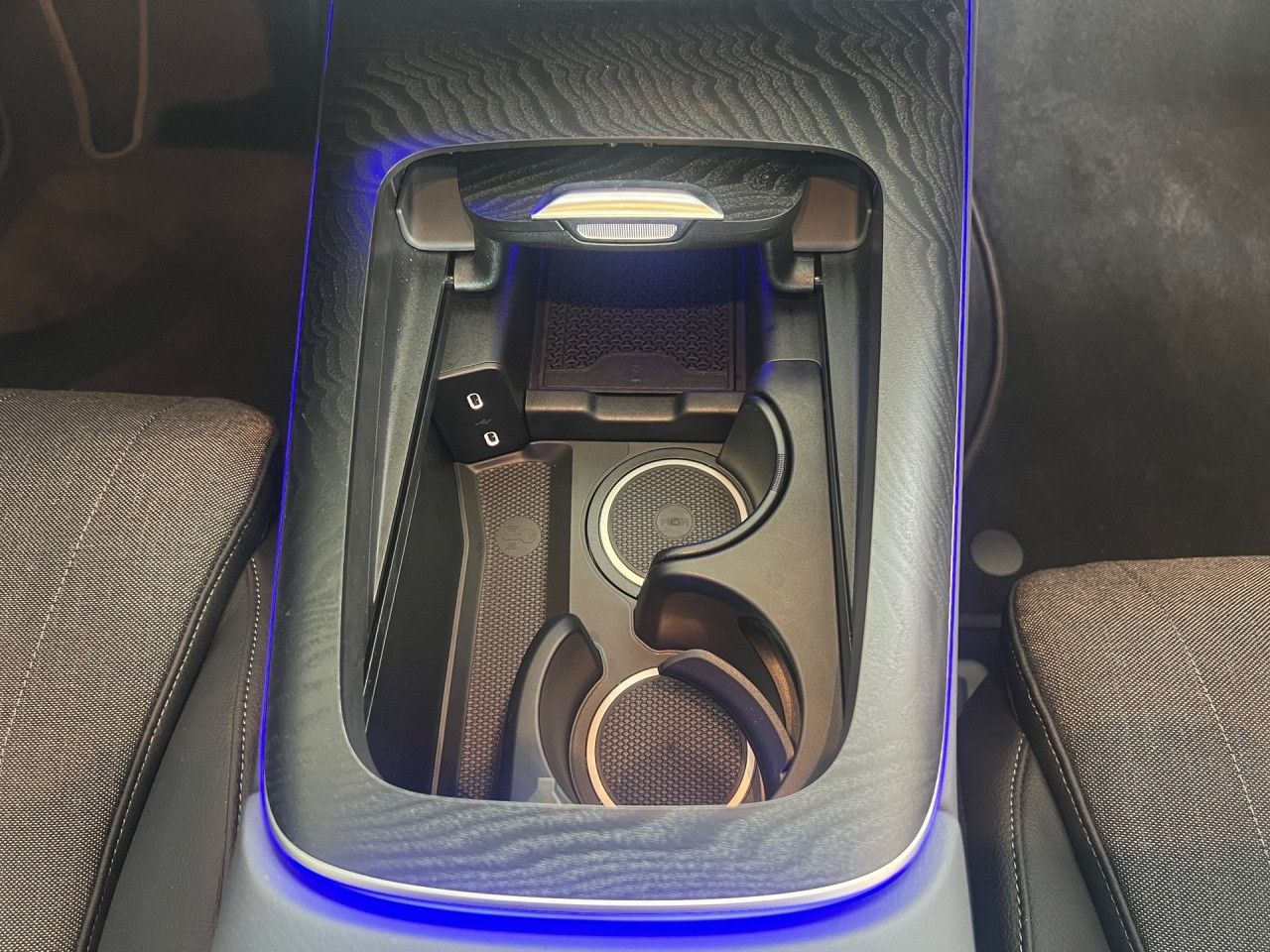 Mercedes-Benz E-Klasse – Bild 26