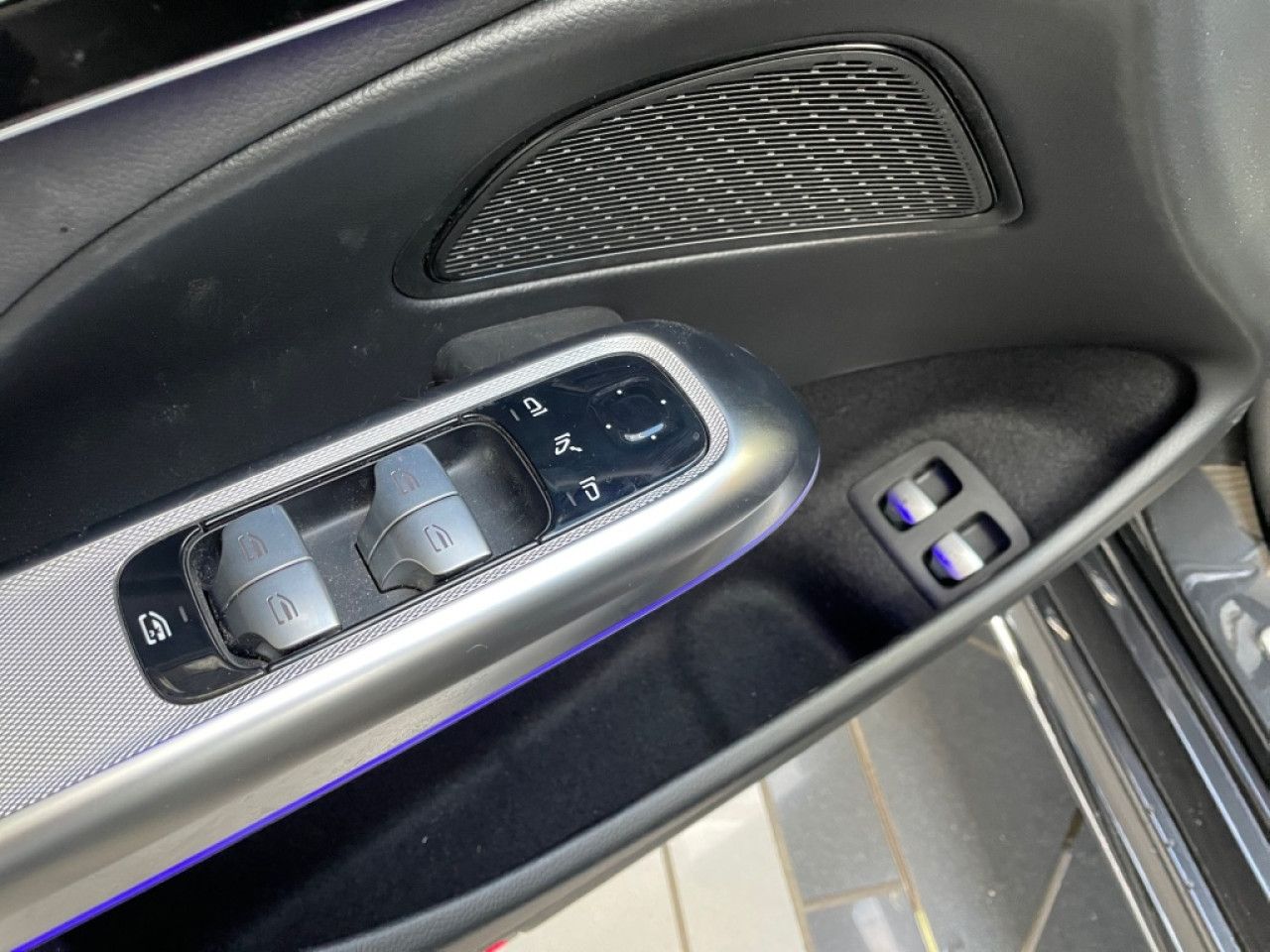 Mercedes-Benz E-Klasse – Bild 25