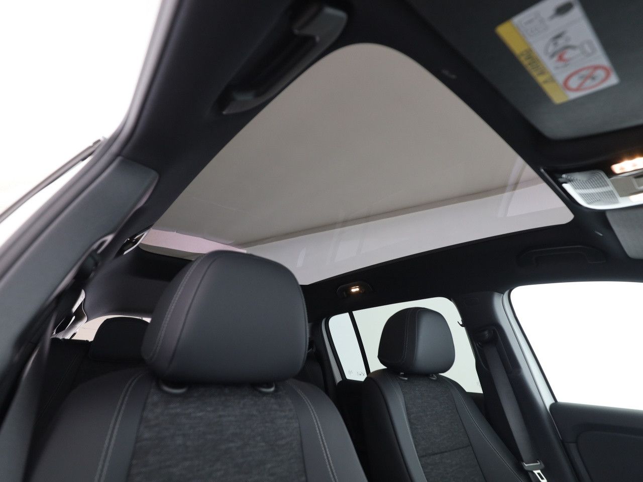 Mercedes-Benz GLB – Bild 17