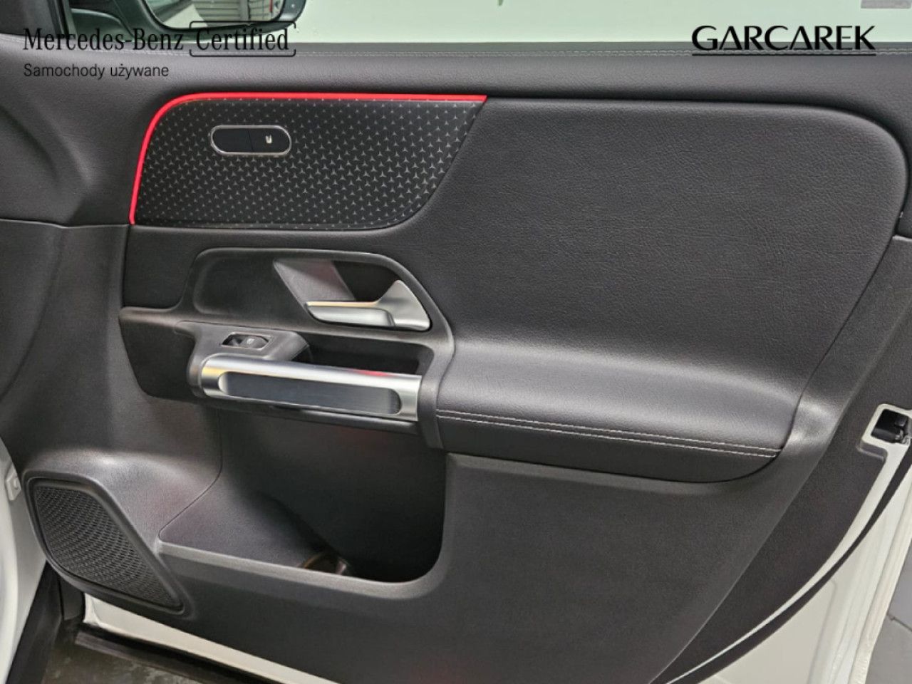 Zdjęcie pojazdu 18 / 27